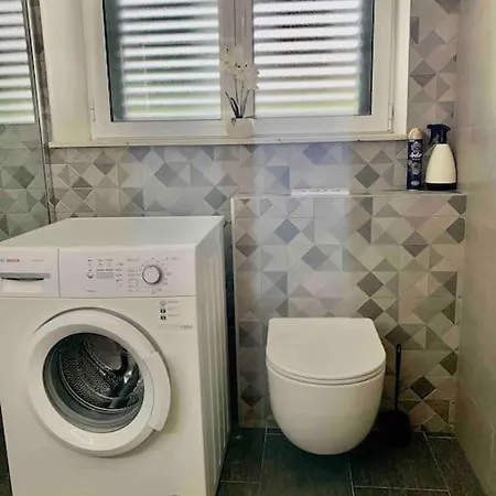 Apartment With 2 Bedrooms And Balcony, Near Center