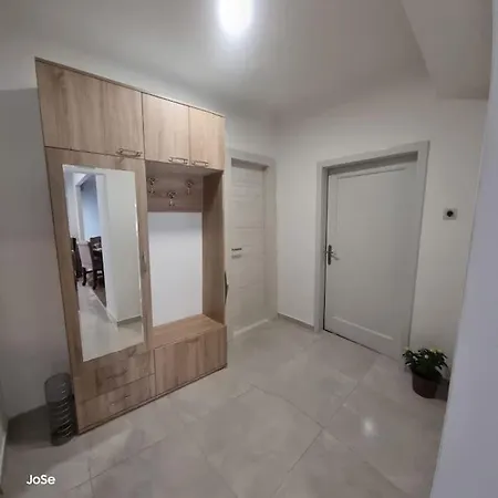 With 2 Bedrooms And Balcony, Near Center Apartment Split